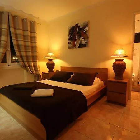 Hotell Maya 2*